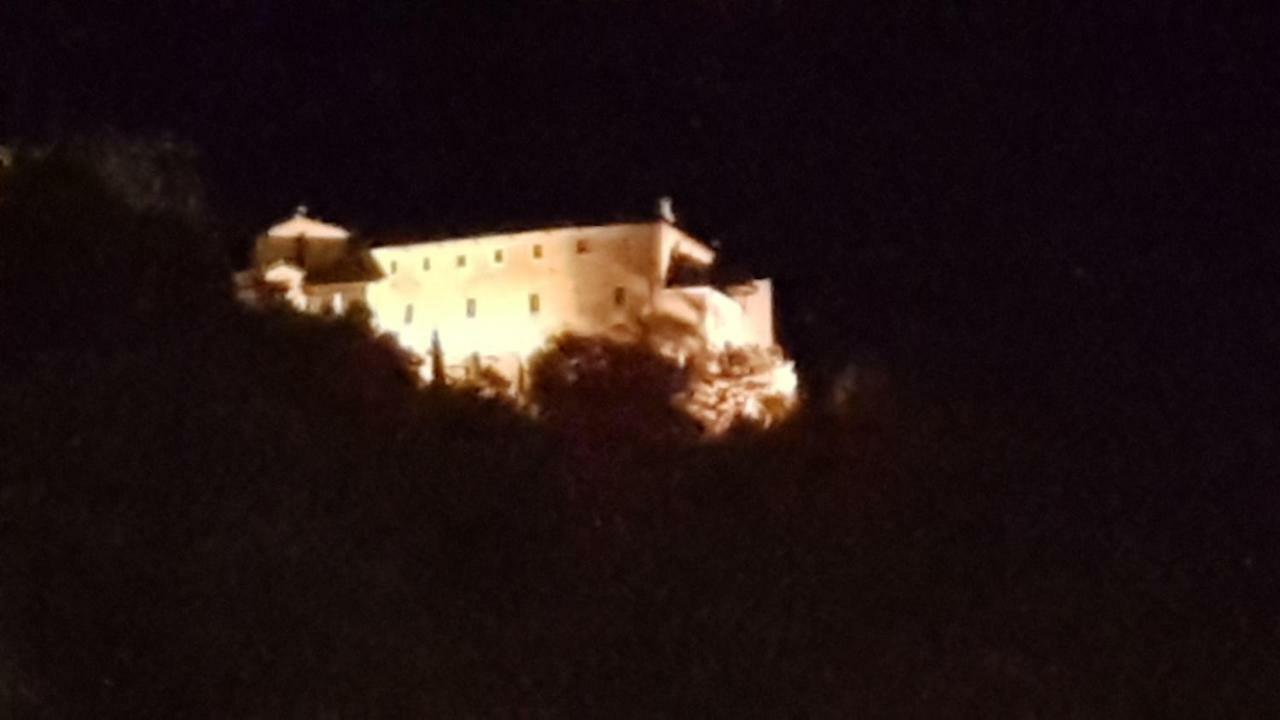 La Casetta Del Pellegrino Apartamento Poggio Bustone Exterior foto